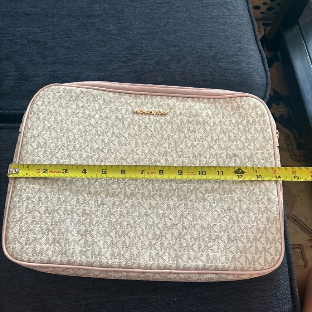 Michael Kors 14inch